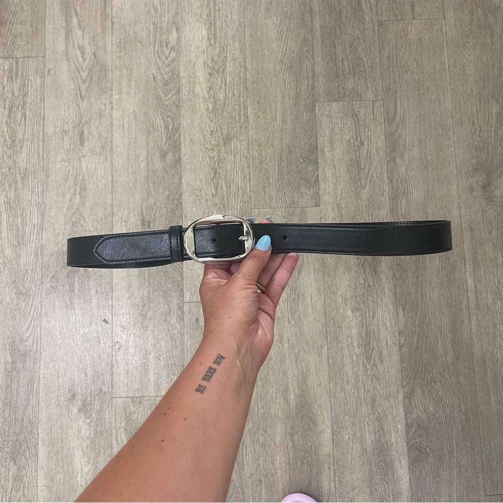 MANGO Black leather like belt with silver clasp - 37-42”, size L